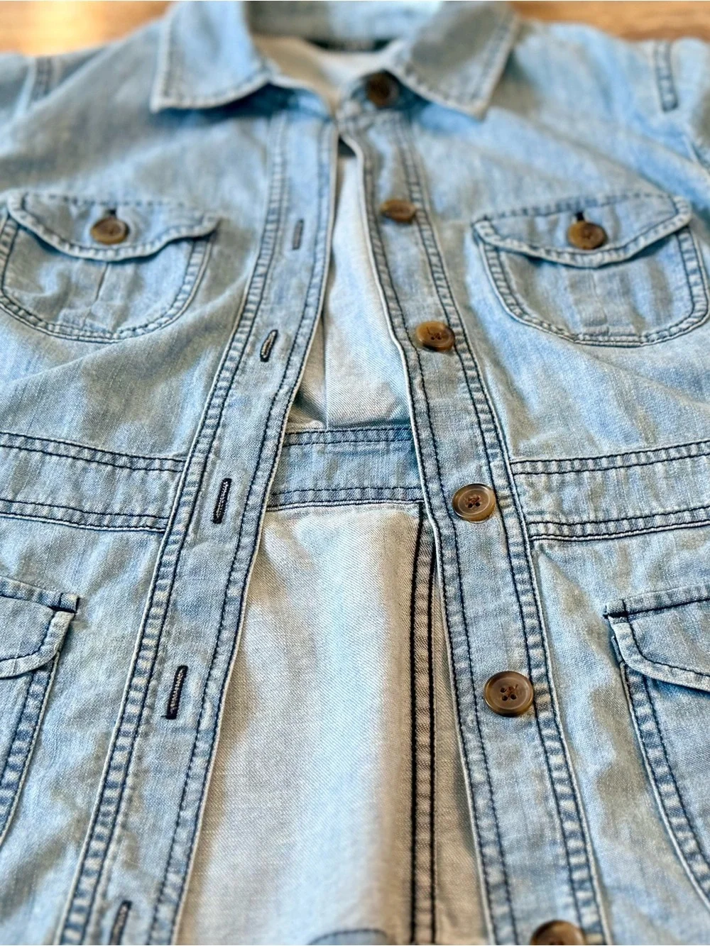 J.Crew - Chambray Utility Jacket - M - Light Wash Indigo